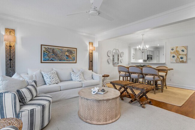 Building Photo - Oak Cove Condo