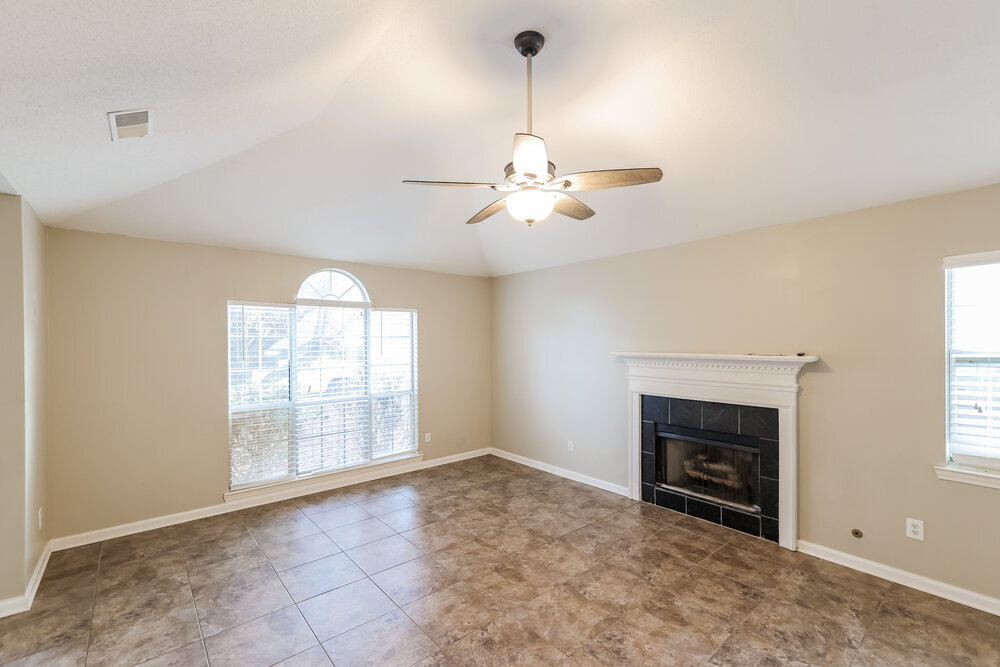 Building Photo - 126 Stonehaven Dr