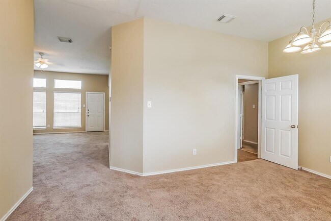 Building Photo - 1113 Glenbay Ct