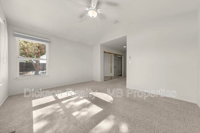 Building Photo - 970 Teresa Pl