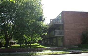 Building Photo - Laurene Gardens Condominium