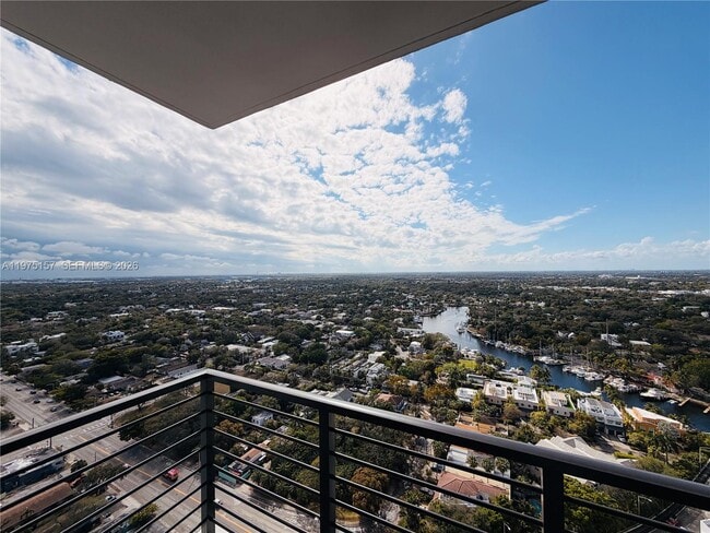 Building Photo - 307 SW 5th St