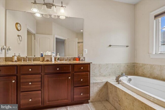 Building Photo - 25128 Deerhurst Terrace