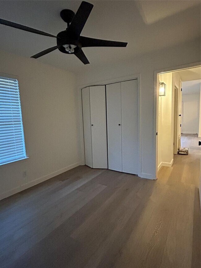 Building Photo - 8003 Clydesdale Dr