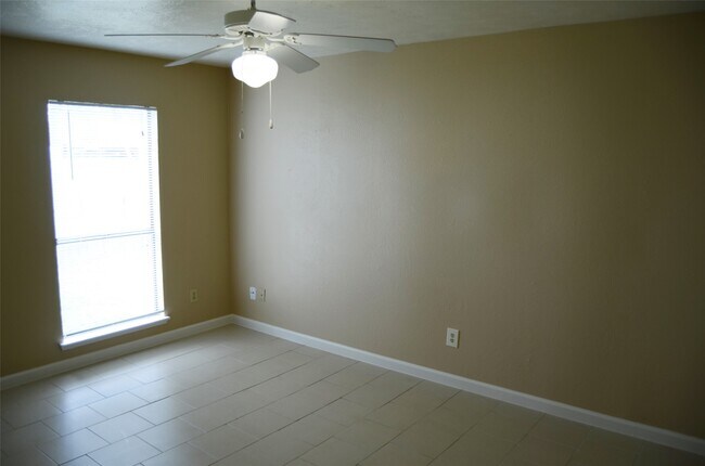 Building Photo - 17506 Bullis Gap Dr