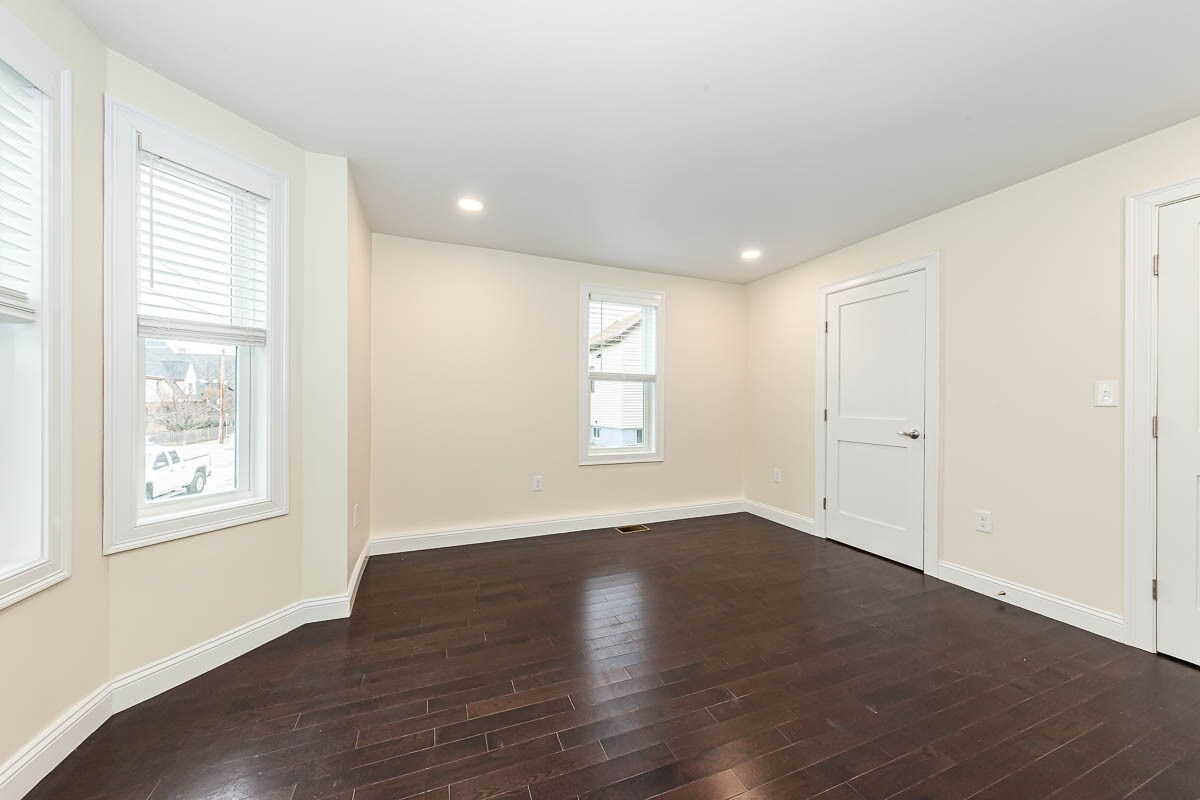 Building Photo - 28 Albion St