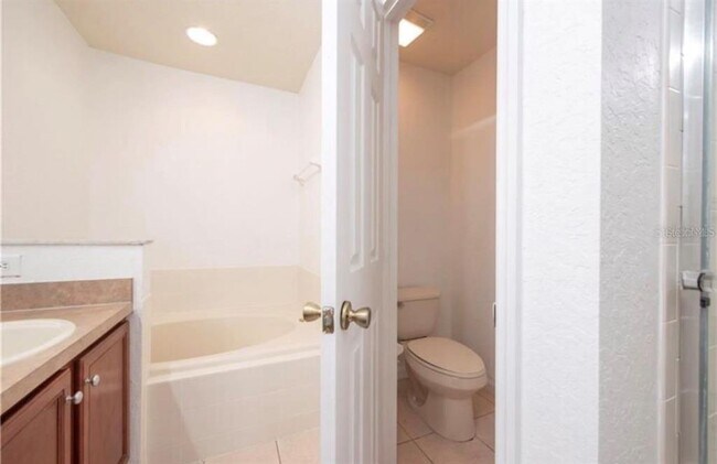 Building Photo - 3087 Ashland Ln N