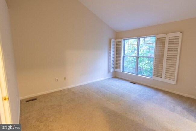 Building Photo - 11970 Thurloe Dr