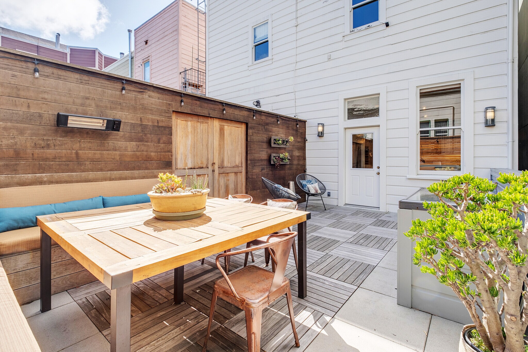 Large Dedicated Back Deck - 2188 Sutter St