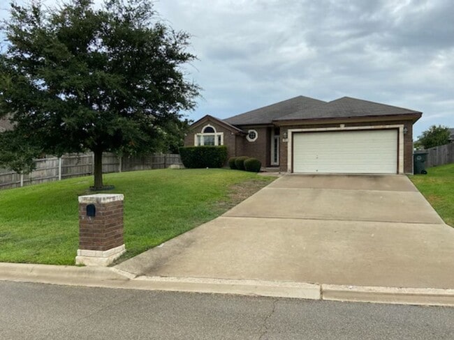 Building Photo - 1012 H K Allen Pkwy