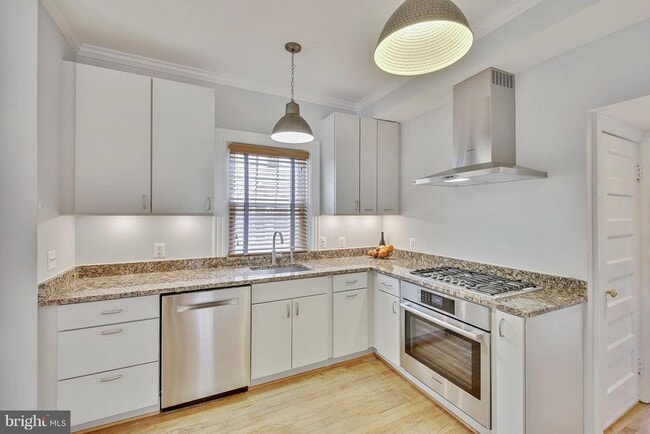 Building Photo - 3515 Bradley Ln