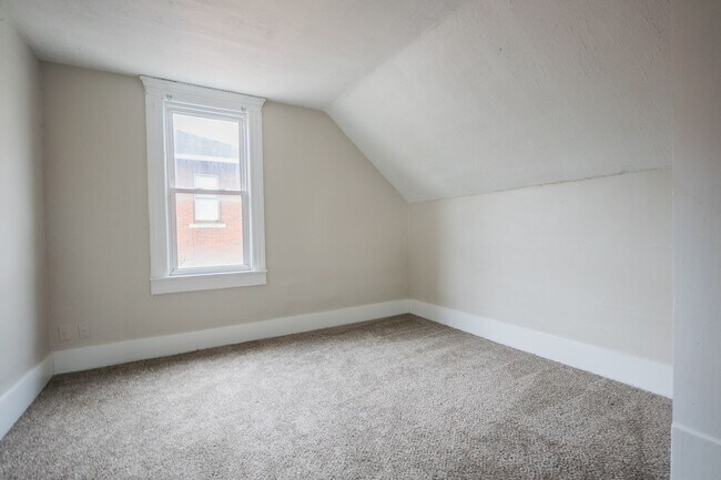 Building Photo - 116 Kennet Ct NW