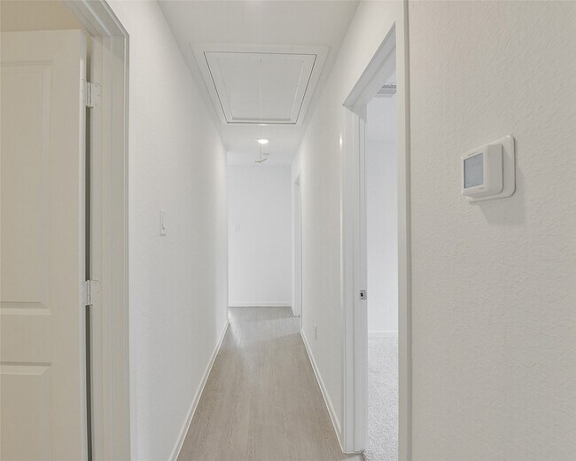 Building Photo - 16818 Great Highlands Dr