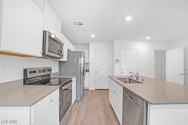 Building Photo - 3764 Sonrisa Vis Ave