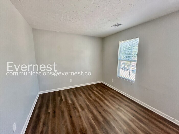 Building Photo - 1373 Mill Lake Cir