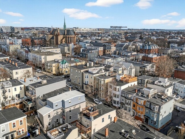 Building Photo - 155 H St