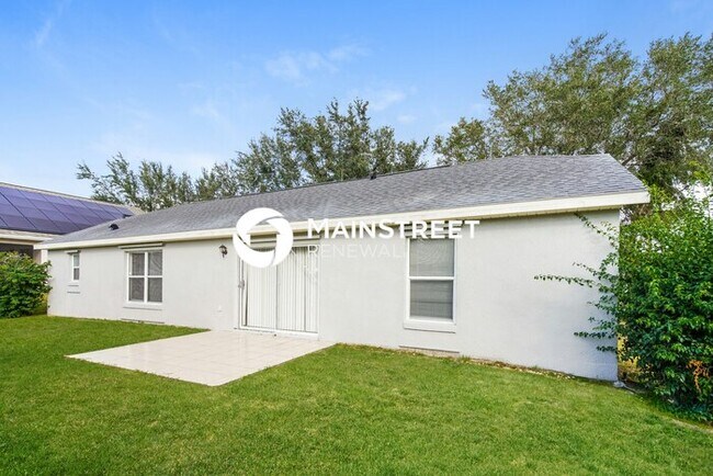 Building Photo - 3 Bedroom Pet-Friendly Home in Davenport, FL with Main Street Renewal