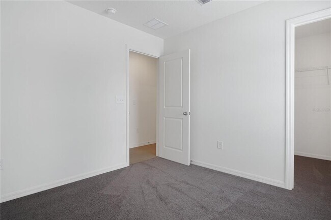 Building Photo - 3139 Cedar Xing Blvd