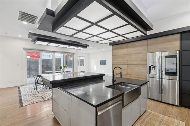 Building Photo - 2231 Madera St