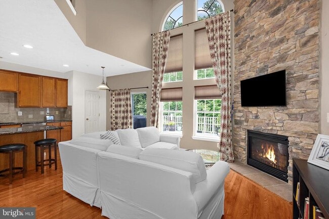 Building Photo - 4749 Thistle Hill Dr