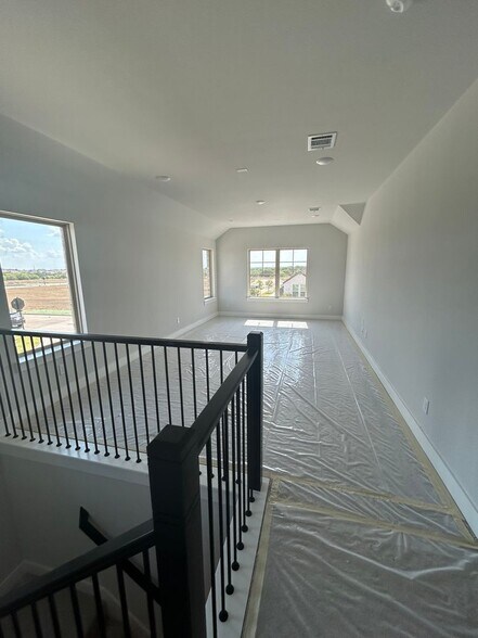 Building Photo - 7100 Dragonfly Ln