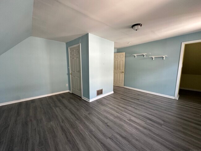 Building Photo - 12 Rockwood Ave