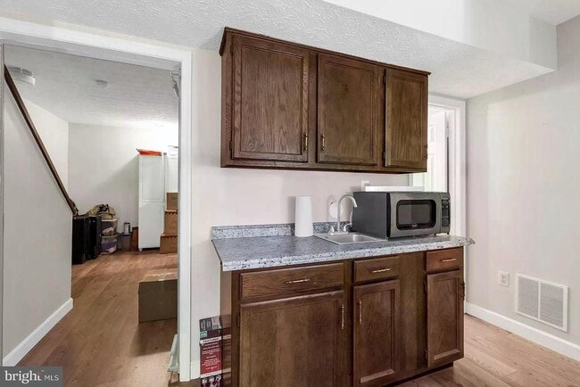 Building Photo - 9828 Burke Pond Ln