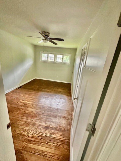 Building Photo - 400 Sylvan Terrace