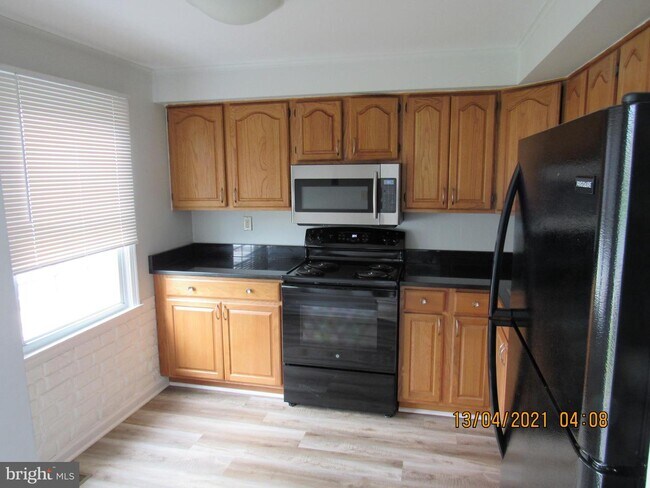 Primary Photo - 9611 Heathcliff Dr