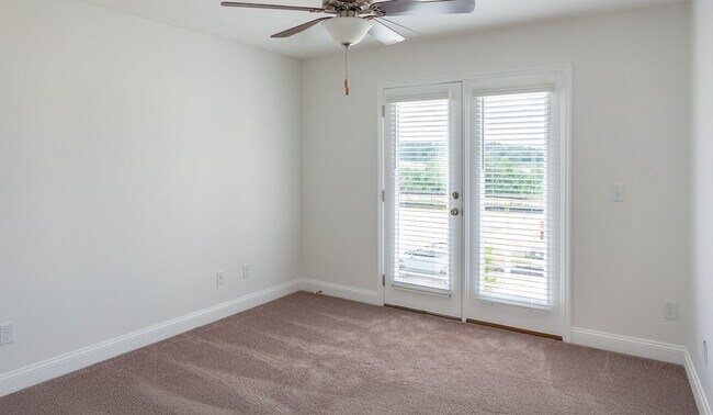 Building Photo - 1414 Landon Hills Dr