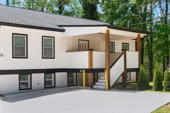 Primary Photo - 4100 Danforth Rd SW