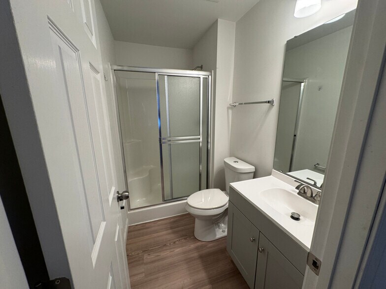 Building Photo - 819 Navajo Trail