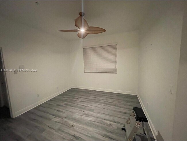 Building Photo - 2850 SW 119th Way