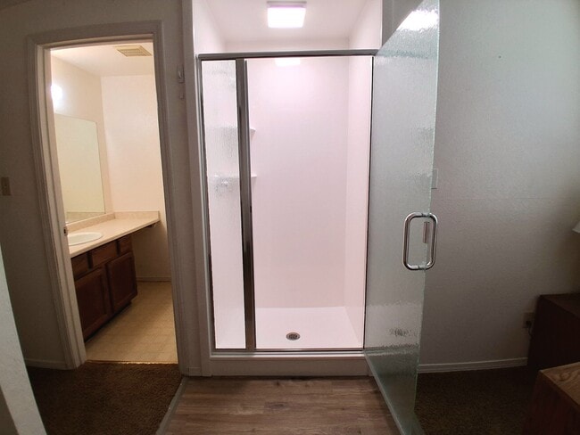 Building Photo - 724 W 1720 N