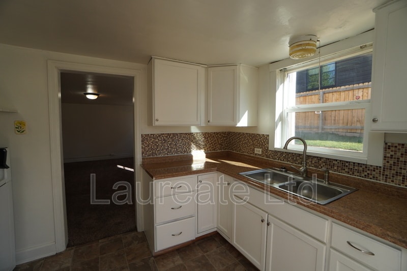 Building Photo - 2945 S Logan St