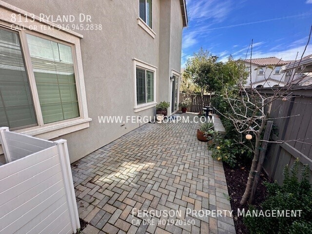 Building Photo - 8113 Ryland Dr