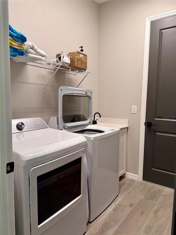 Building Photo - 17577 Santorini Ct