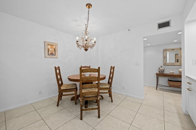 Building Photo - 3420 S Ocean Blvd