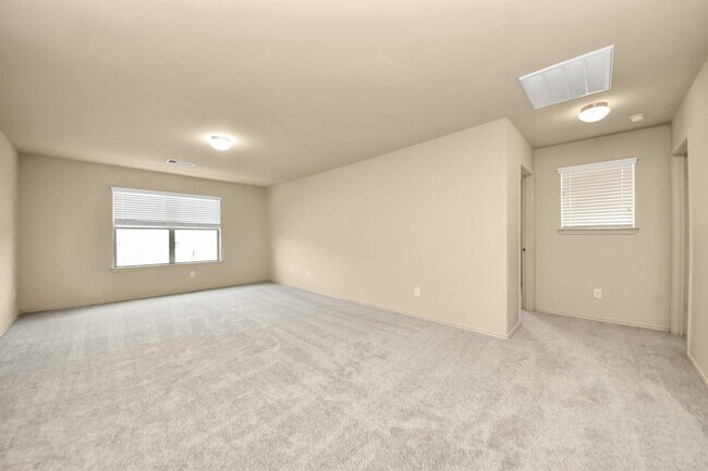 Building Photo - 2043 Naplechase Crest Dr