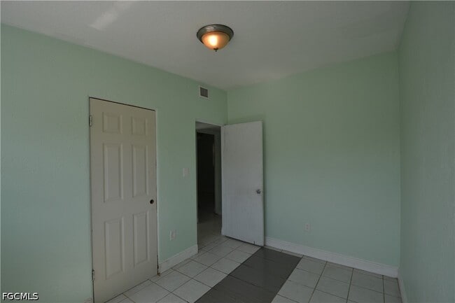 Building Photo - 1324 Brookhill Dr