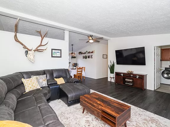 Building Photo - 1465 W 78th Cir