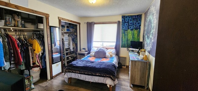 Building Photo - 420 N 19th Ave