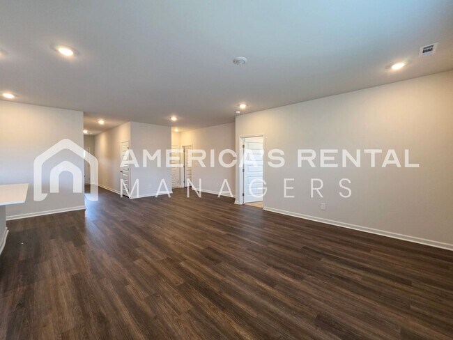 Building Photo - DEPOSIT PENDING! New Construction Home for Rent!