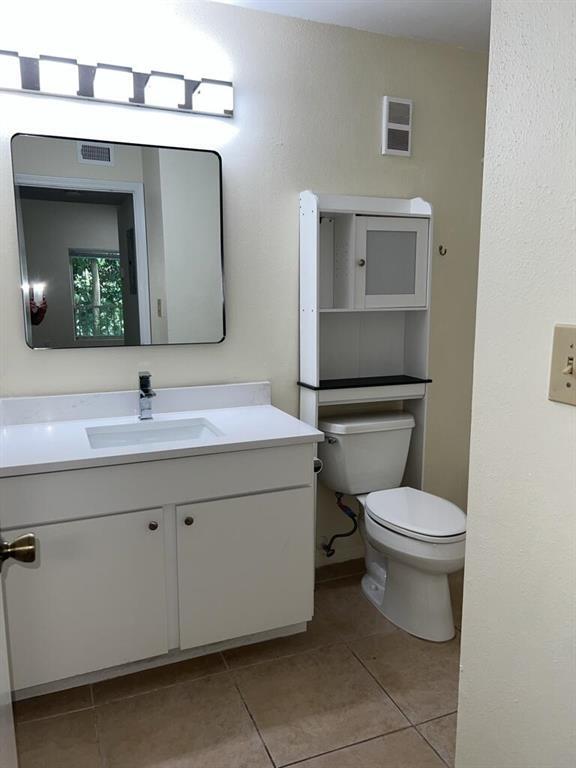 2nd Bath - 2350 NW 27th St