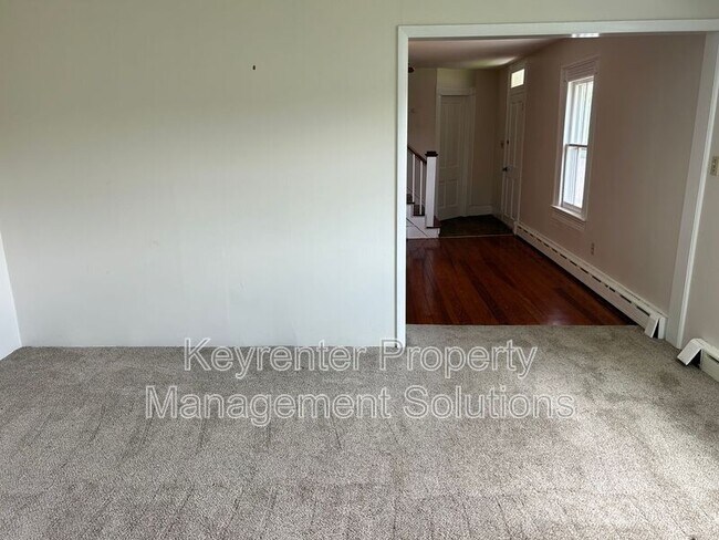 Building Photo - 209 Tanner Ln