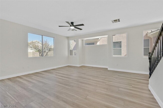 Building Photo - 9316 Perennial Ave