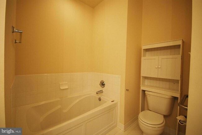 Building Photo - 908 Reserve Champion Dr