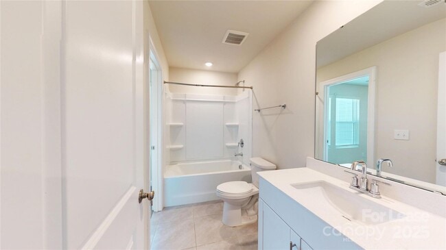 Building Photo - 2517 Greenmarket Dr