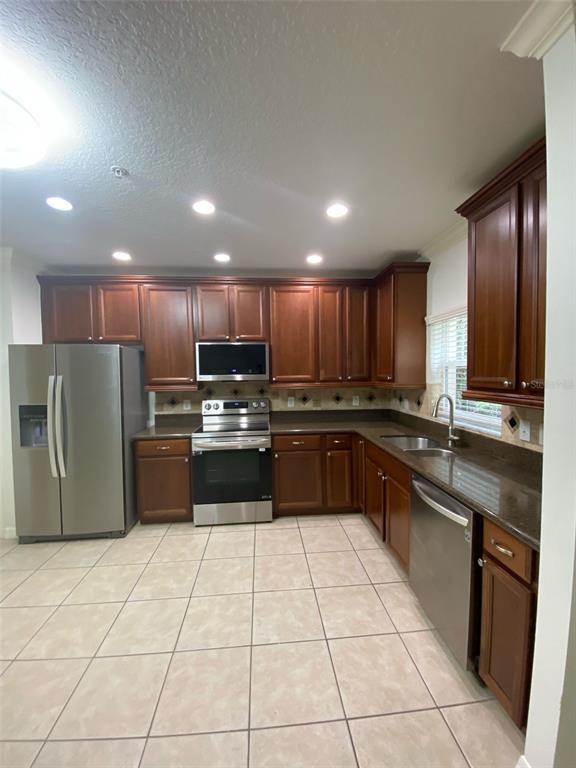 Building Photo - 9647 Tivoli Villa Dr