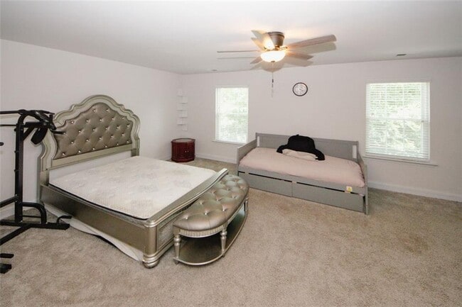 Building Photo - 10162 Benton Woods Dr